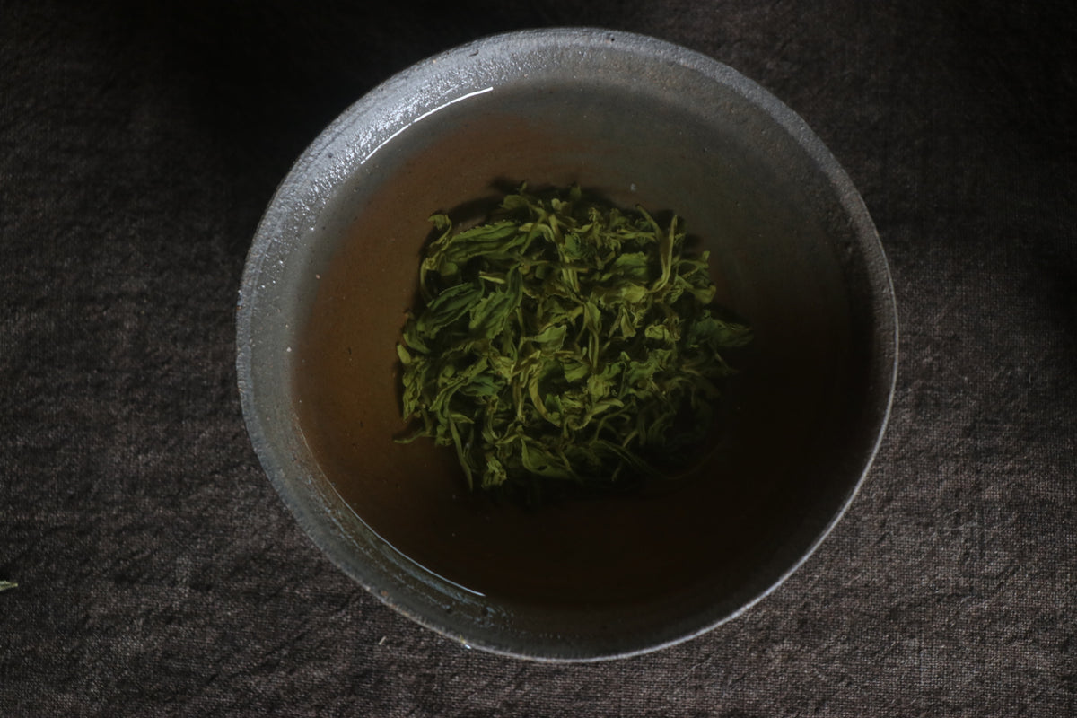 全手工 釜炒り茶　2026【NO.7】　在来・緑茶　15g　炭火仕上げ